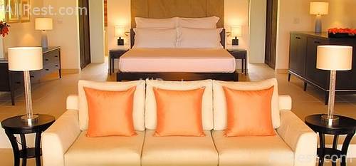 Carlisle Bay 4